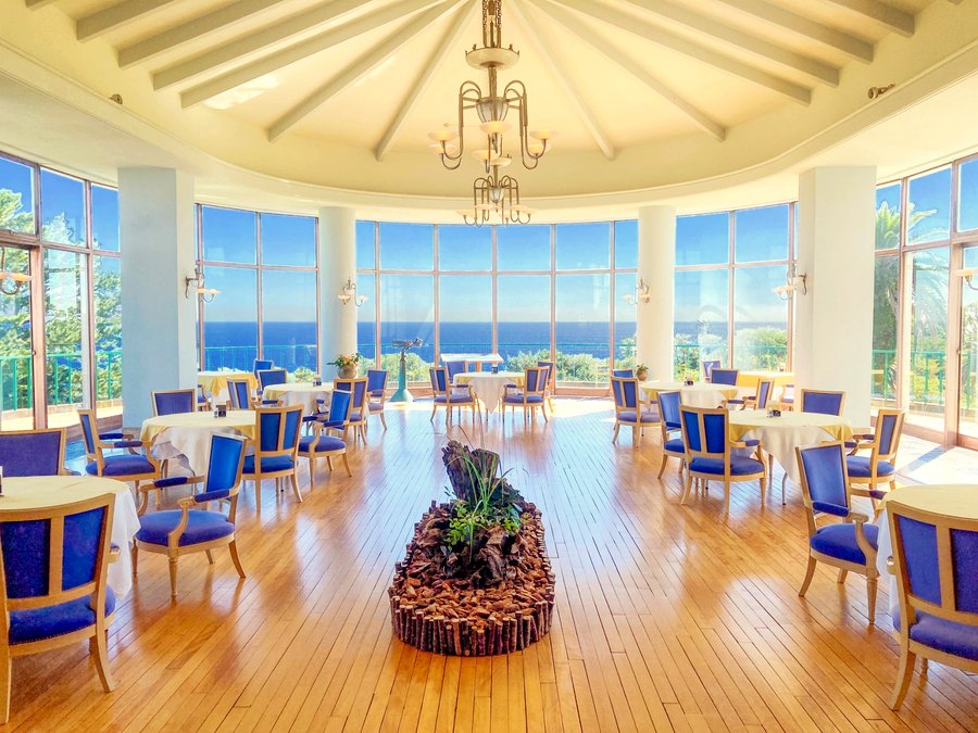 Ocean-view restaurant